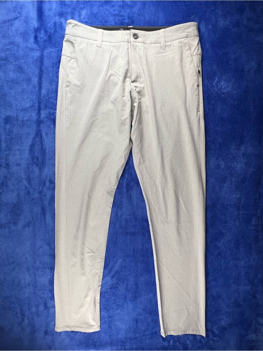 Vuori Pants Mens 32x32 Beige Aim Chinos Performance Athleisure Stretch Golf V431